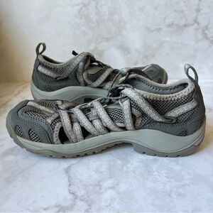 *SOLD*Chaco Outcross Pro Lace Water Shoes Women’s Size 7.5 Gray Trail Hiking